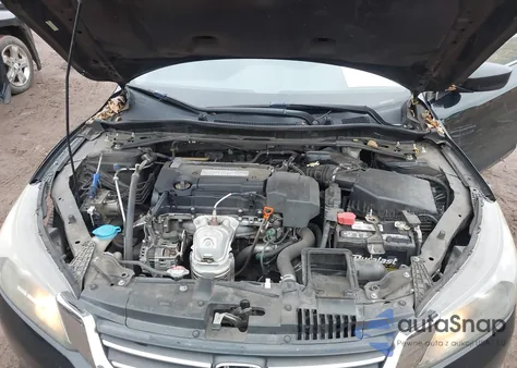 2013 Honda Accord z USA, uszkodzony, nr VIN 1HGCR2F560A155610